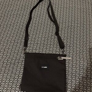 Pacsafe GO antitheft Black Crossbody Bag